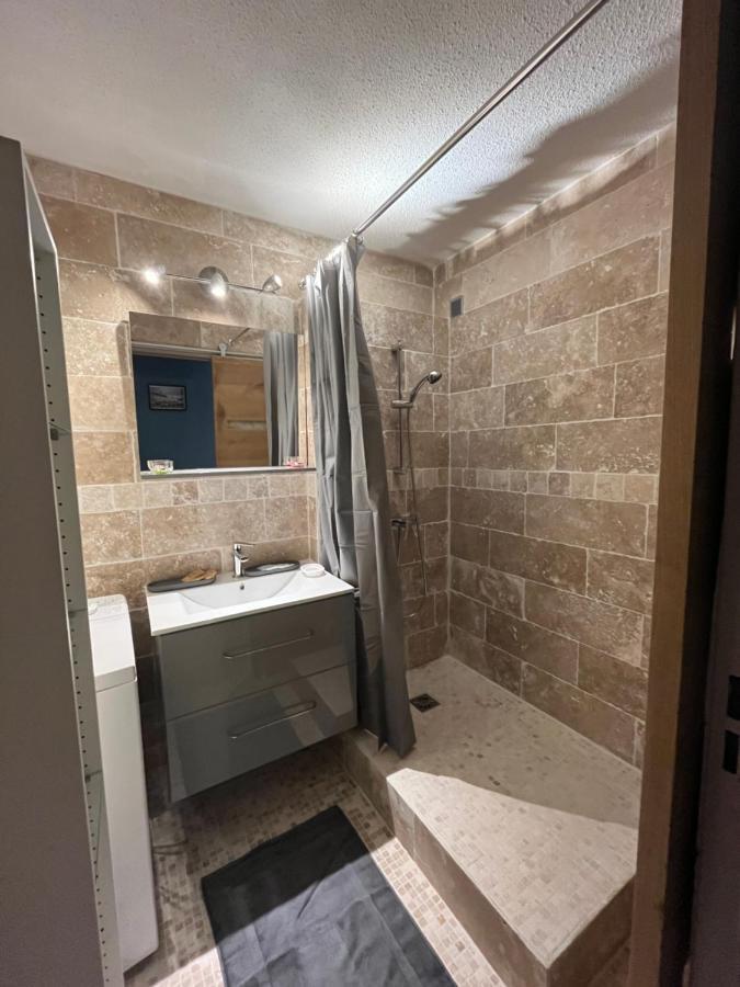 Logement Renove Avec Mobilier 2023 Apartman Avignon Kültér fotó